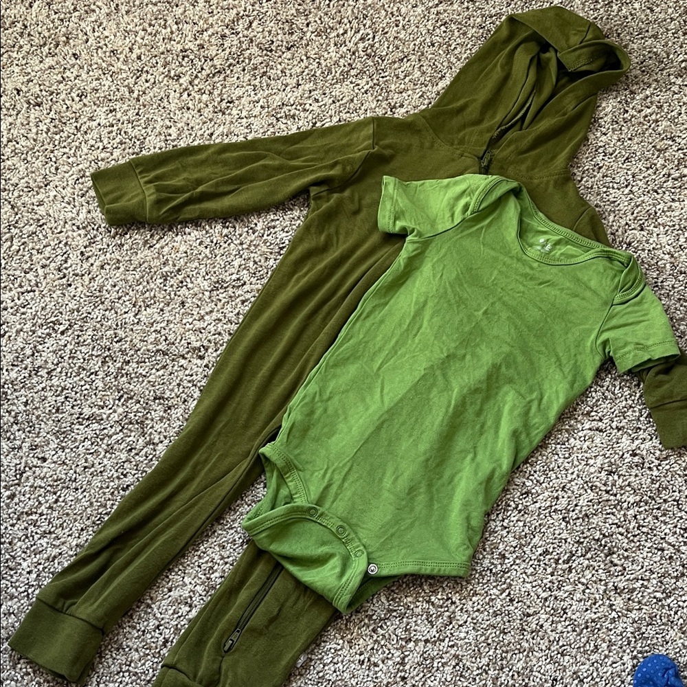 Kyte Baby set of 2 Green Kids One Piece Set